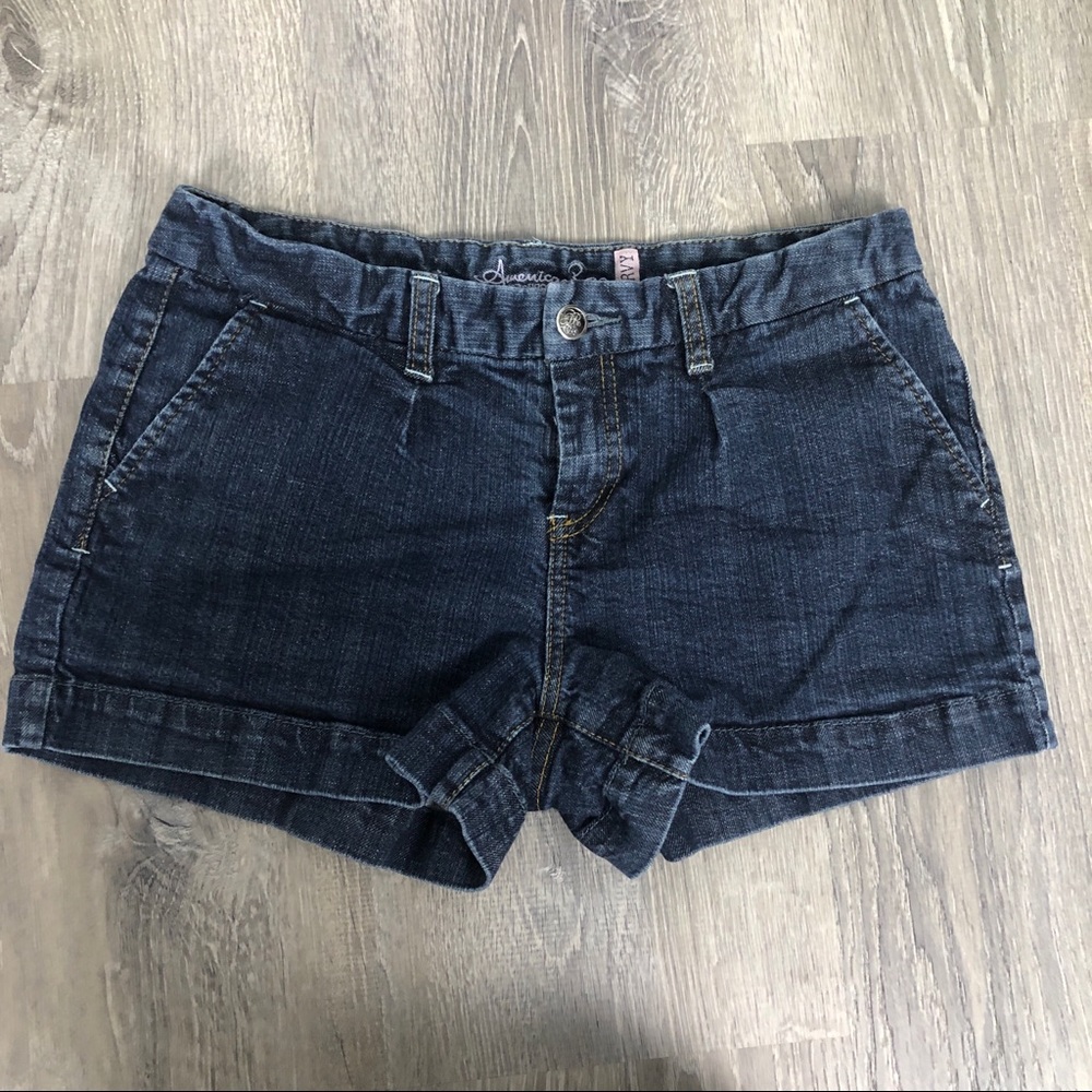 American Rag Curvy Pleated jean shorts - size 7